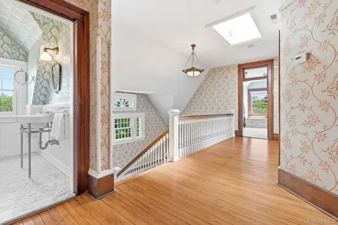 $7,650,000 | 75 Prospect Avenue, Larchmont, NY 10538