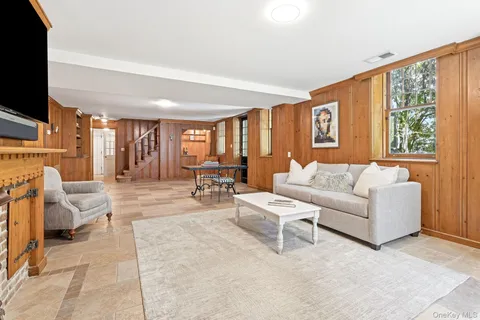 $7,650,000 | 75 Prospect Avenue, Larchmont, NY 10538