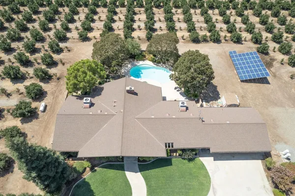 $719,999 | 40561 Road 144, Cutler, CA 93615