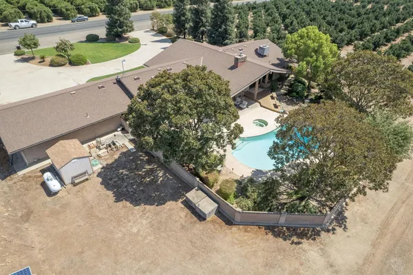 $719,999 | 40561 Road 144, Cutler, CA 93615