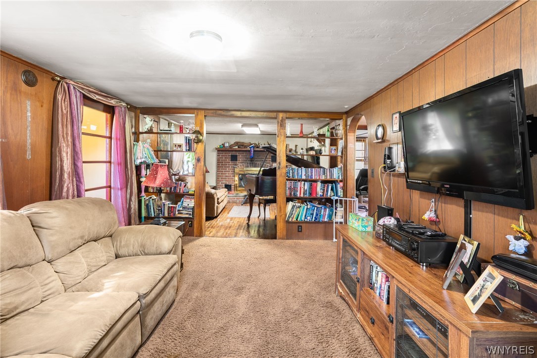11327 Wyandale Road Concord, NY 14141 - Photo 6 of 45 Living Room