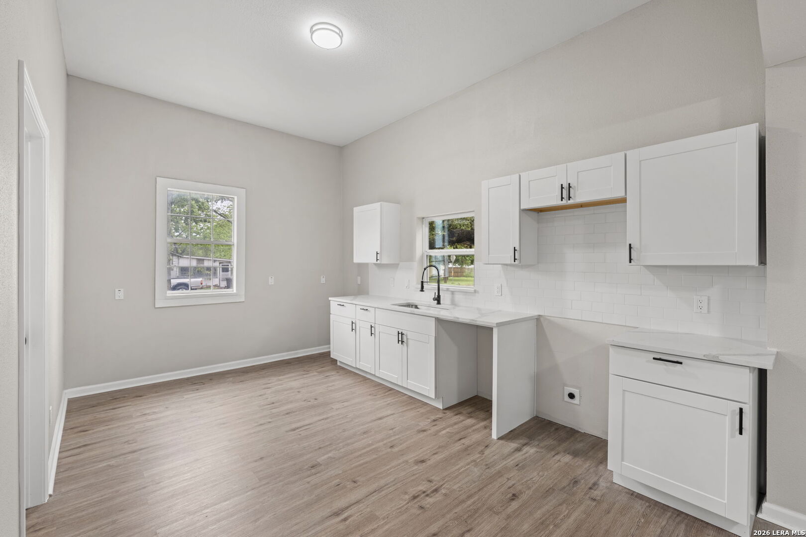 502 Ross Street Kerrville, TX 78028 - Photo 5 of 21