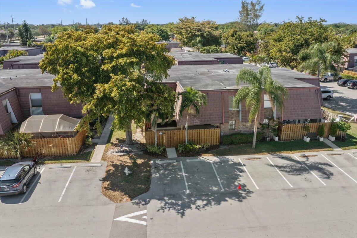 7585 Courtyard Run West Boca Raton, FL 33433 - Photo 38 of 48 02-DJI_0918