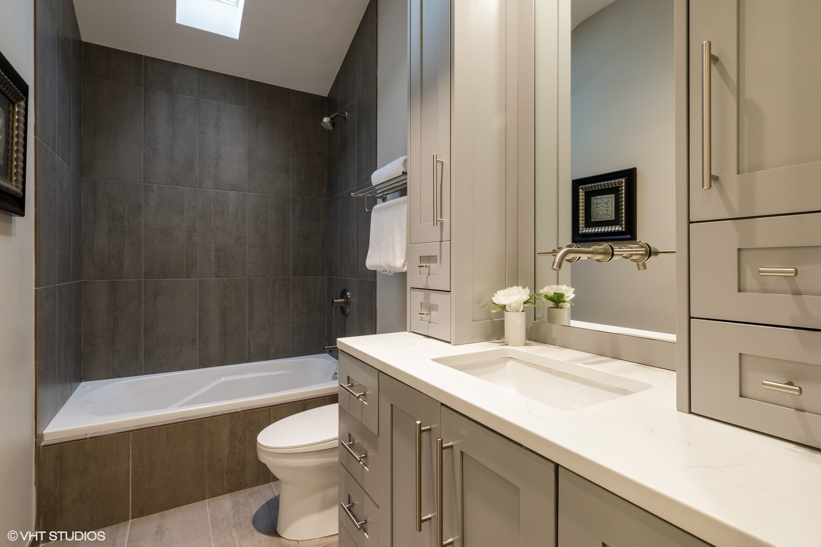 1445 Sunset Ridge Road Glenview, IL 60025 - Photo 20 of 23