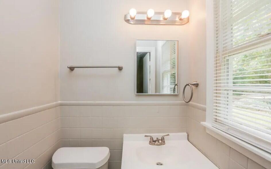 3301 Suncrest Drive Jackson, MS 39212 - Photo 7 of 8 Screenshot 2025-11-23 182500