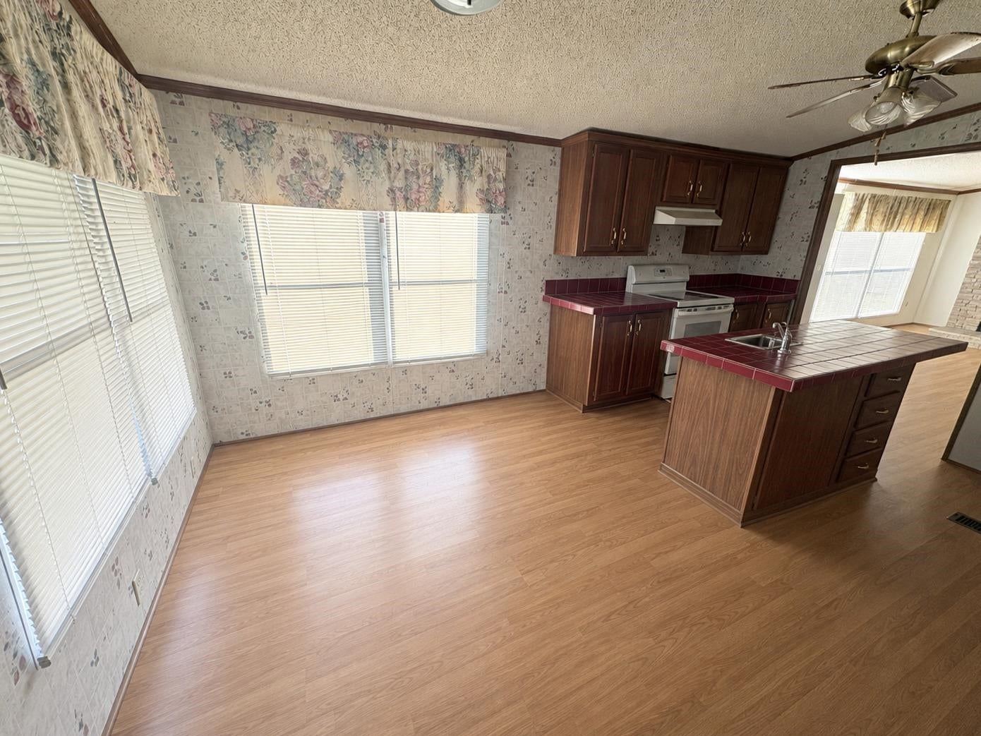5703 Blue Springs Road Hiwassee, VA 24347 - Photo 2 of 25 Gallery Image 2