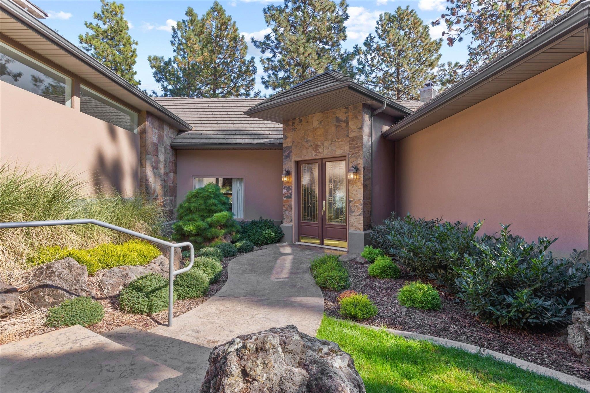 8710 North Northview Road Spokane, WA 99208 - Photo 3 of 50
