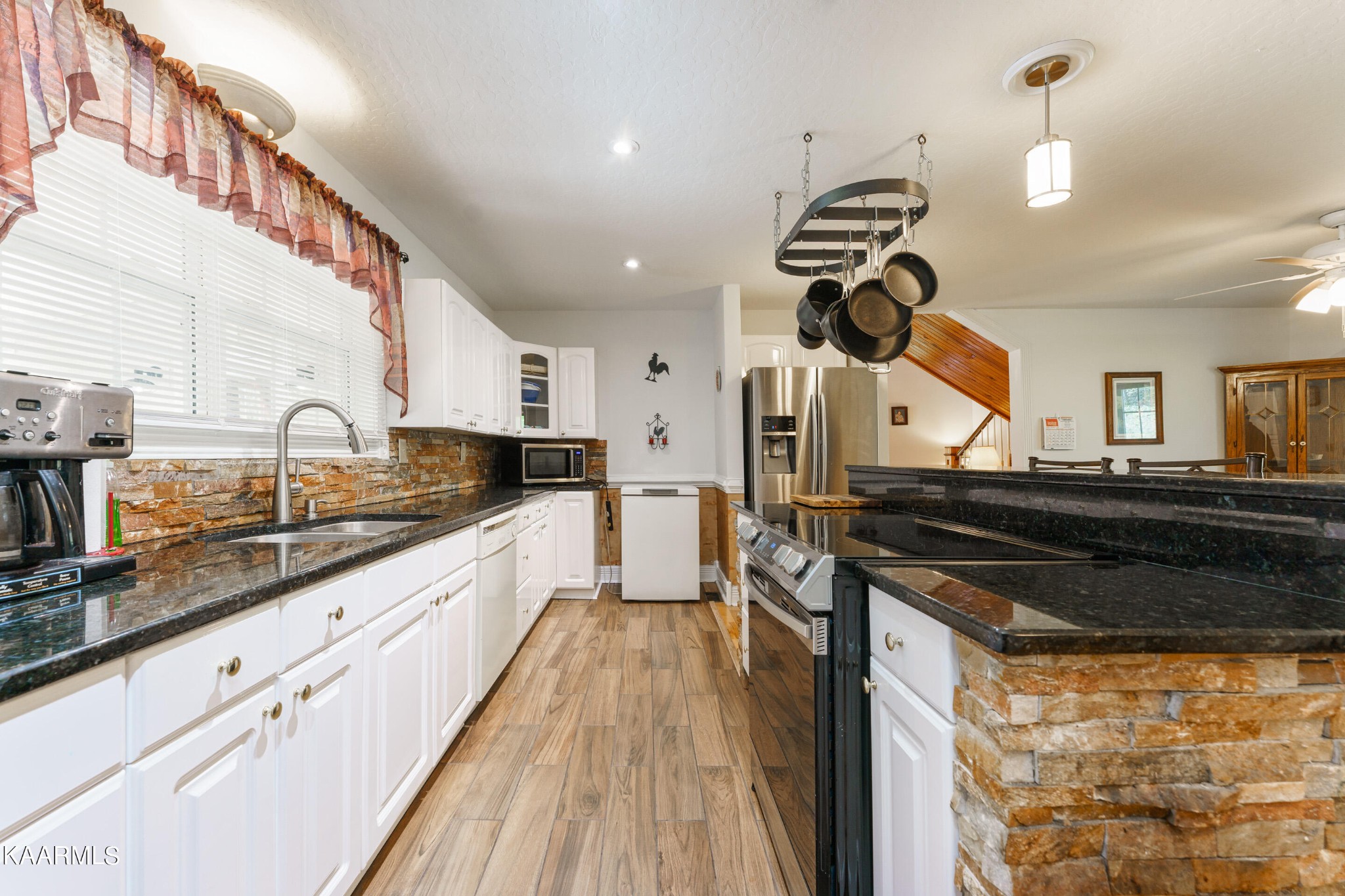 5804 Hickory Valley Road Heiskell, TN 37754 - Photo 9 of 22 Gallery Image 9