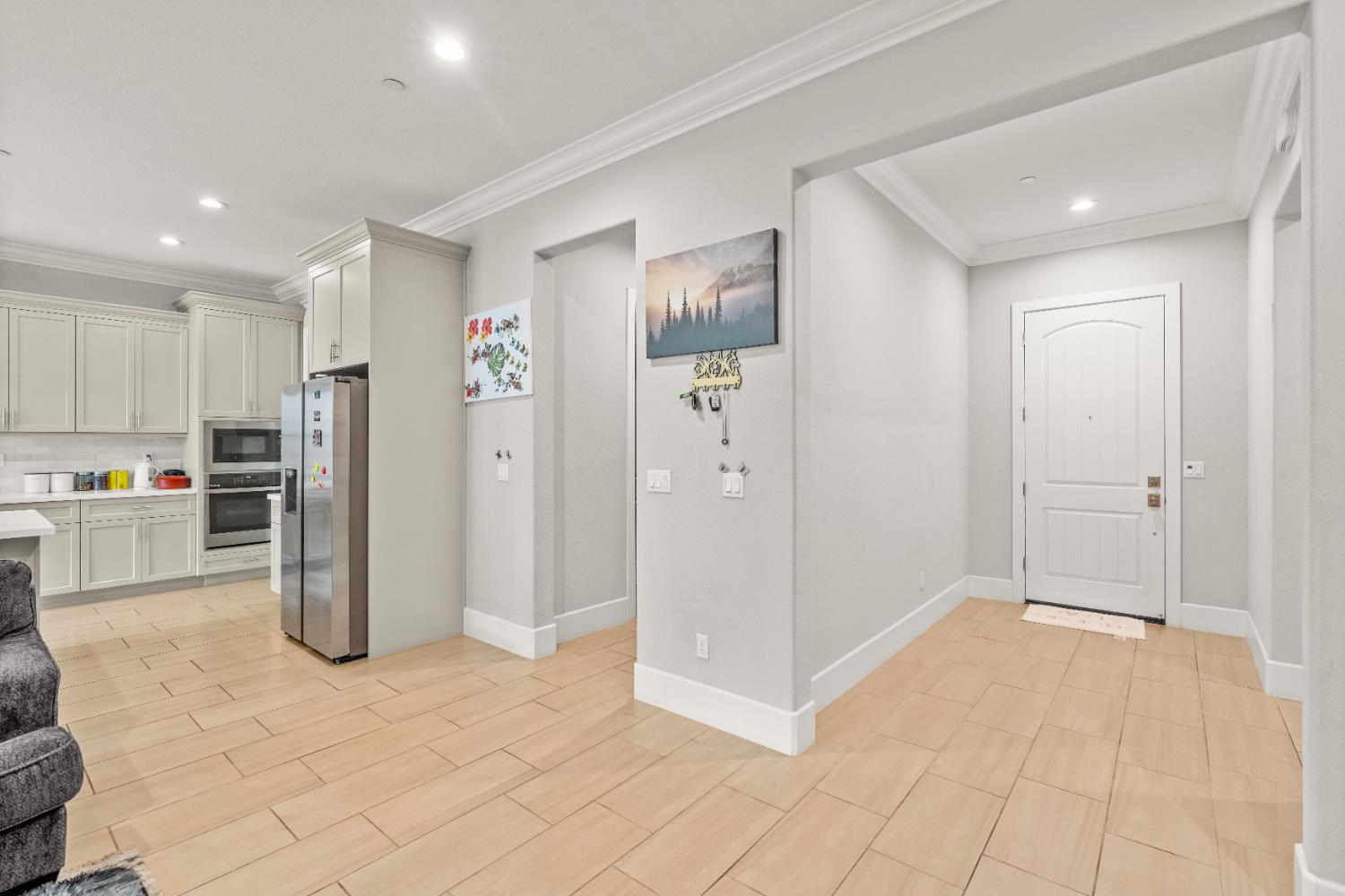 2826 Cameo Street Lodi, CA 95242 - Photo 30 of 52 a view of a kitchen with refrigerator and kitchen