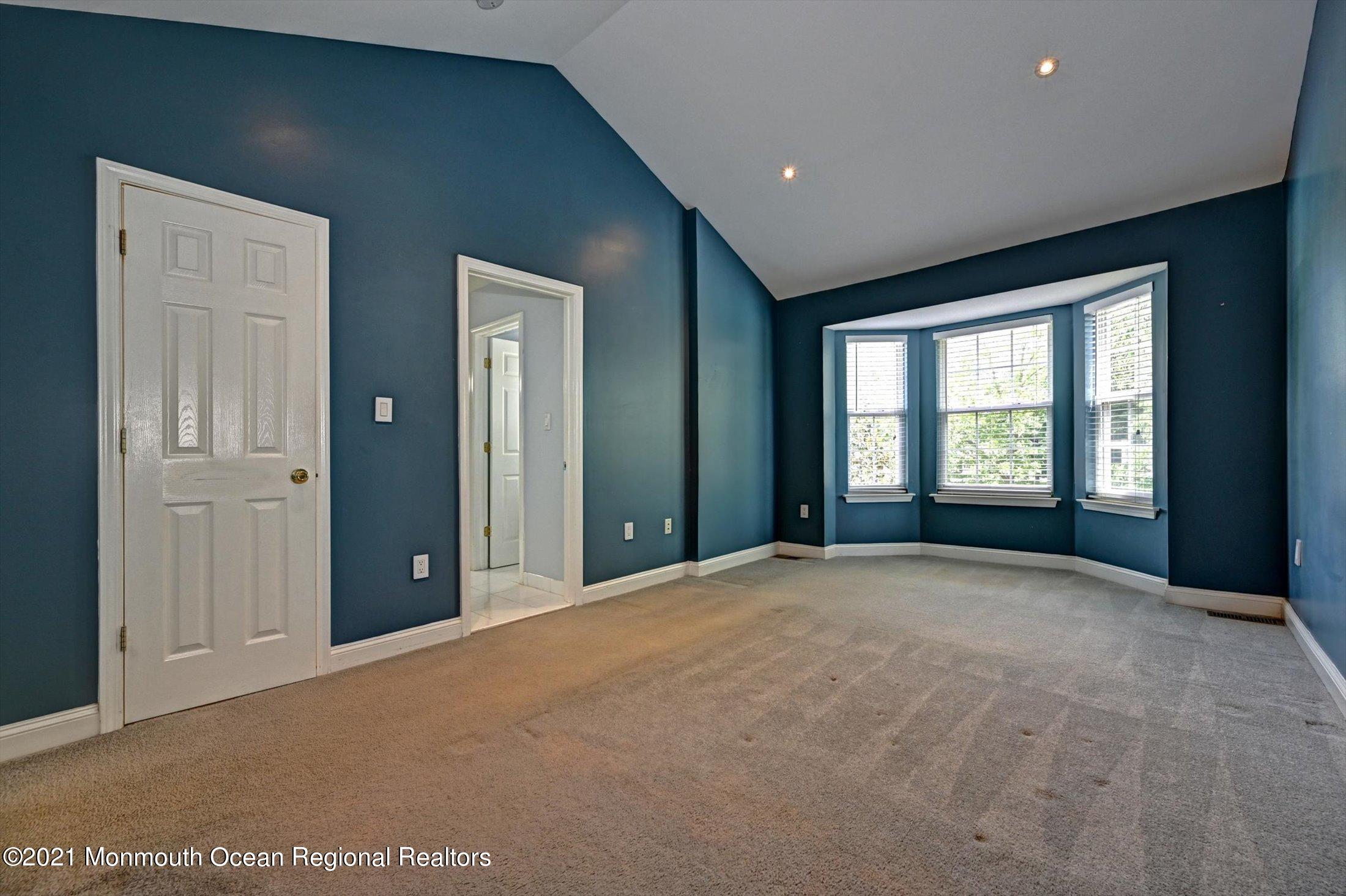 42 Alpine Road, Unit 163 Holmdel, NJ 07733 - Photo 18 of 33 20-Master
