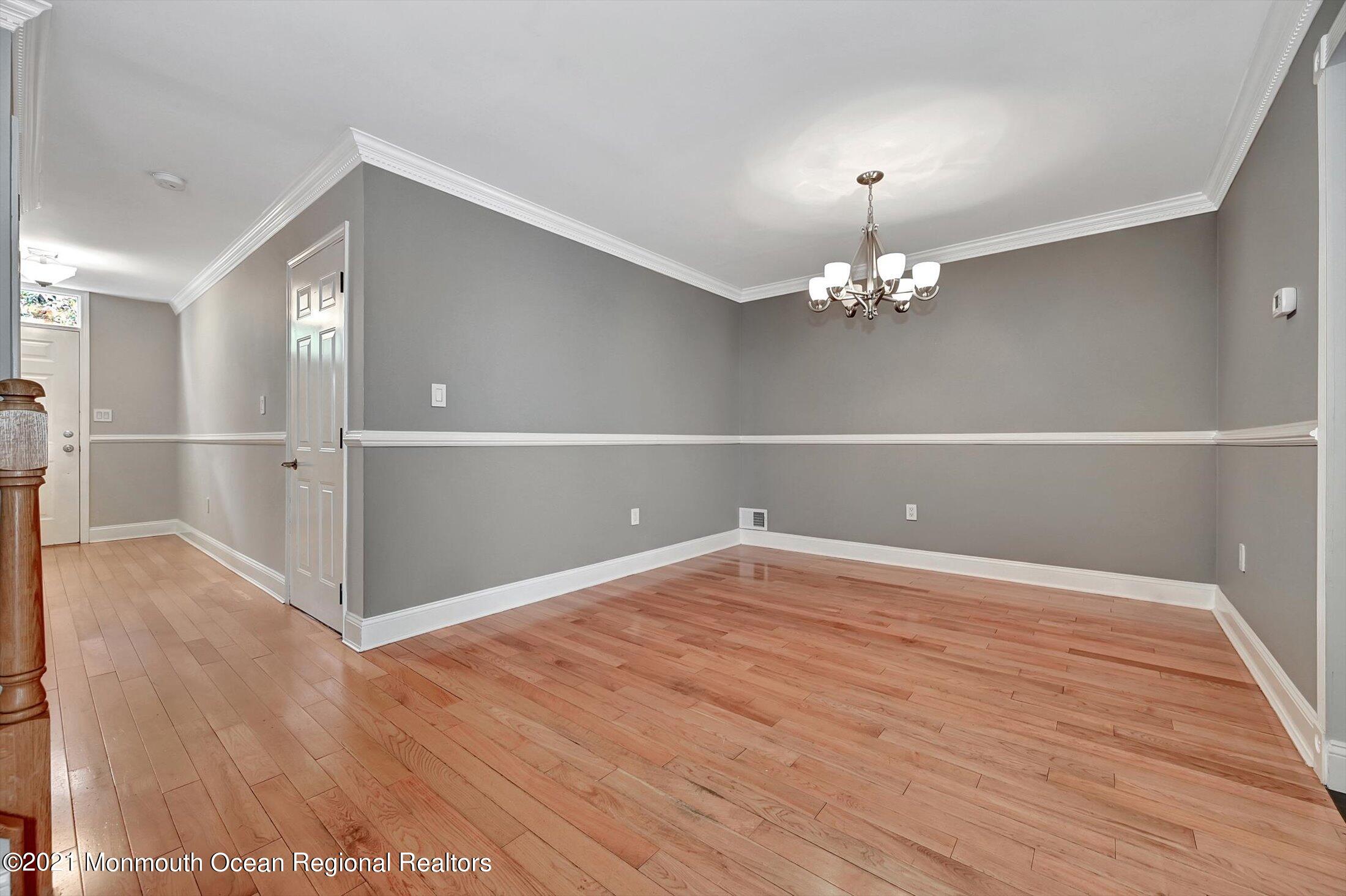 42 Alpine Road, Unit 163 Holmdel, NJ 07733 - Photo 9 of 33 11-Dining