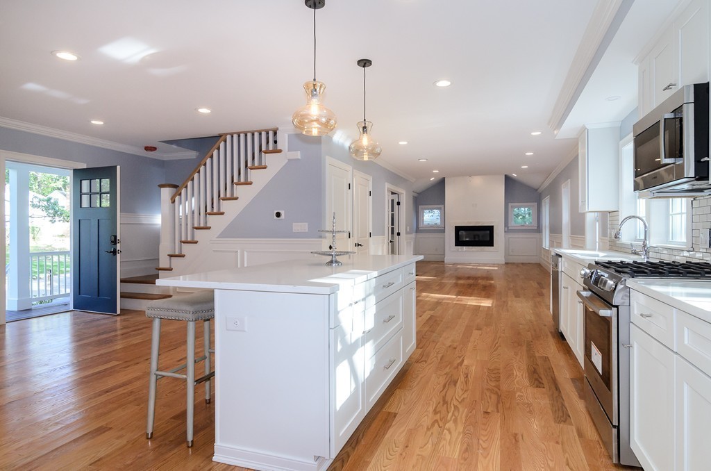 16 Forest Road Westwood, MA 02090 - Photo 11 of 27