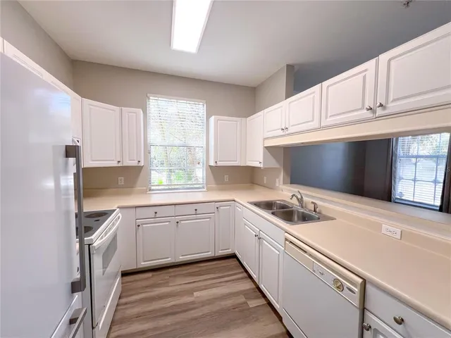 $1,700 | 2211 Northwest 16th Terrace, Unit 2211, Gainesville, FL 32605