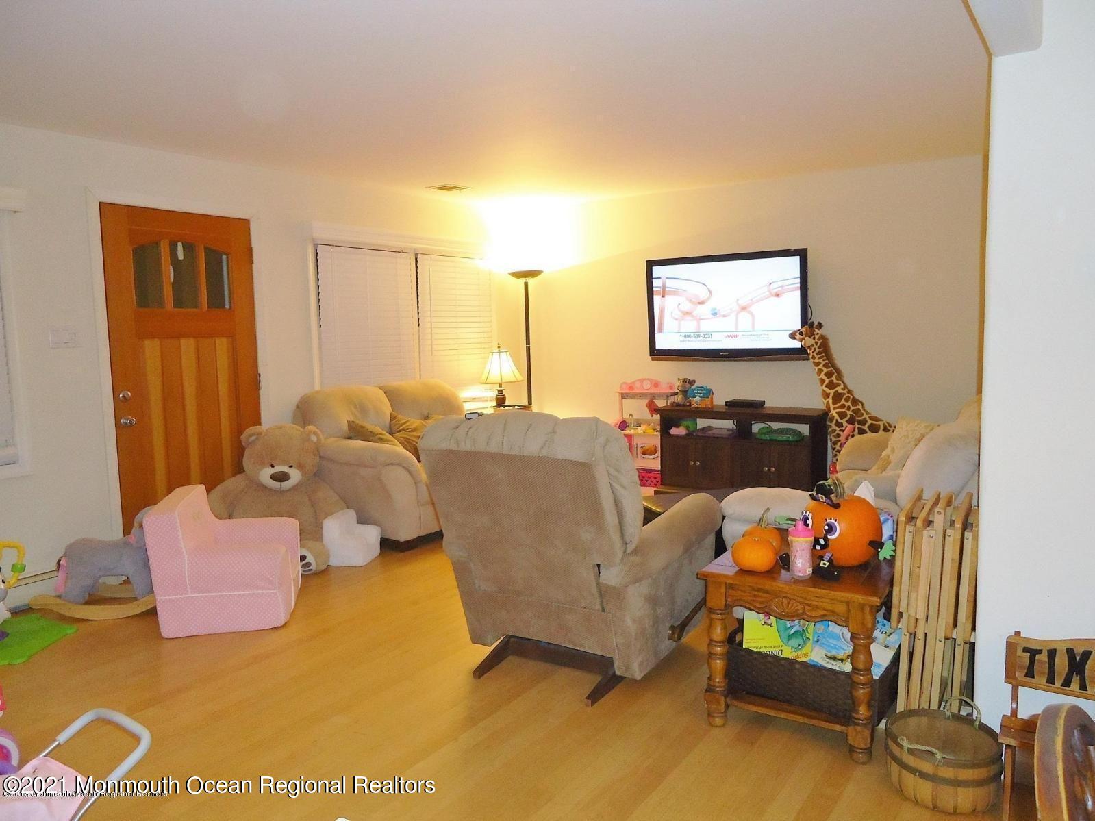 34 Lacey Road Forked River, NJ 08731 - Photo 10 of 25 34 E Lacey Rd