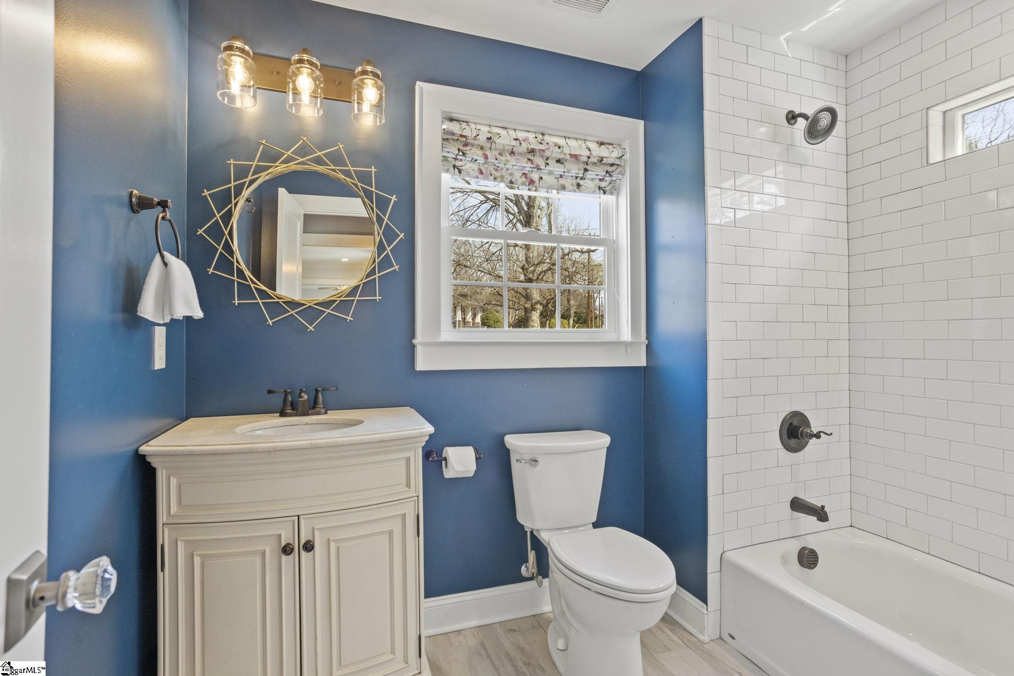 102 Rice Street Greenville, SC 29605 - Photo 16 of 39