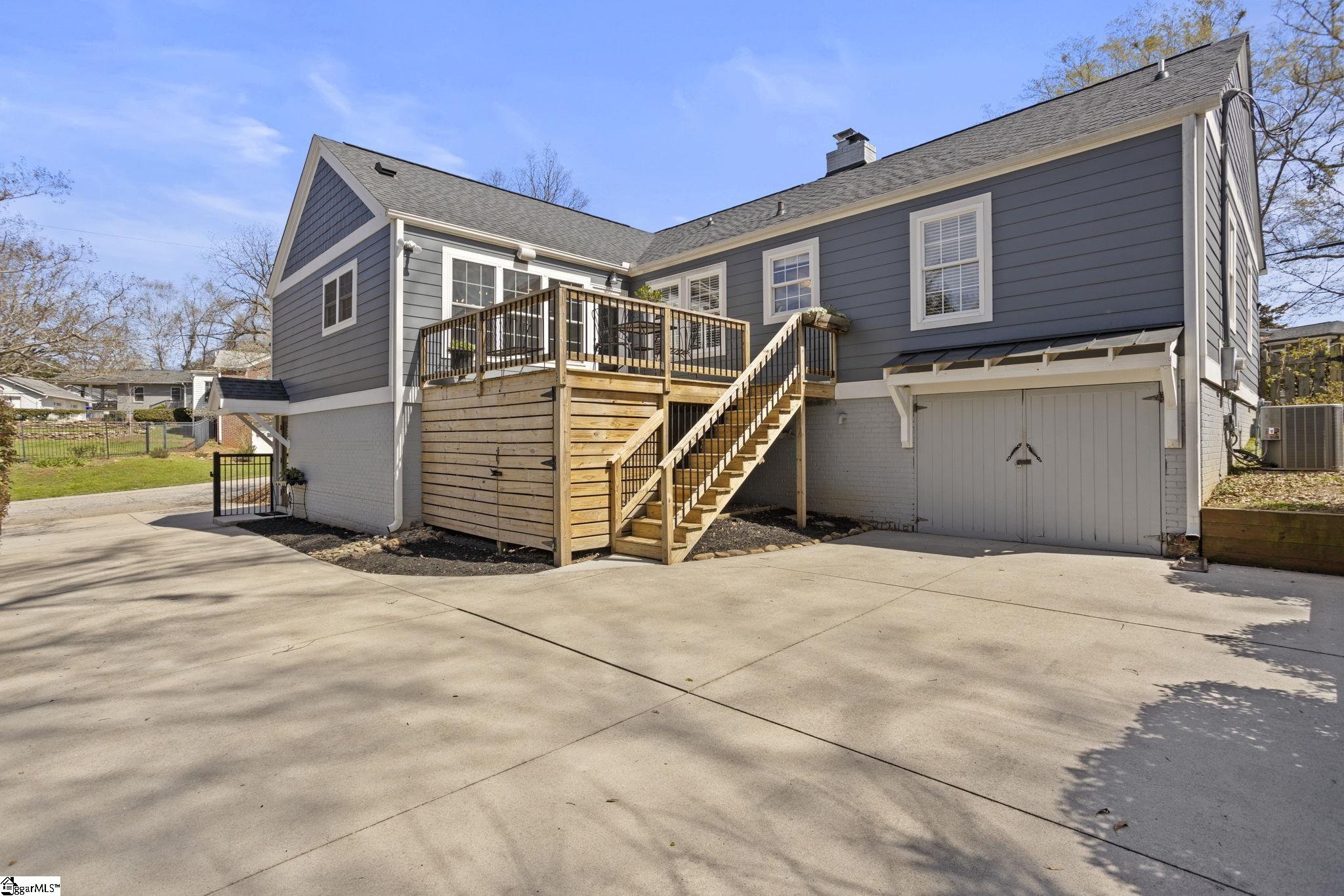 102 Rice Street Greenville, SC 29605 - Photo 26 of 39