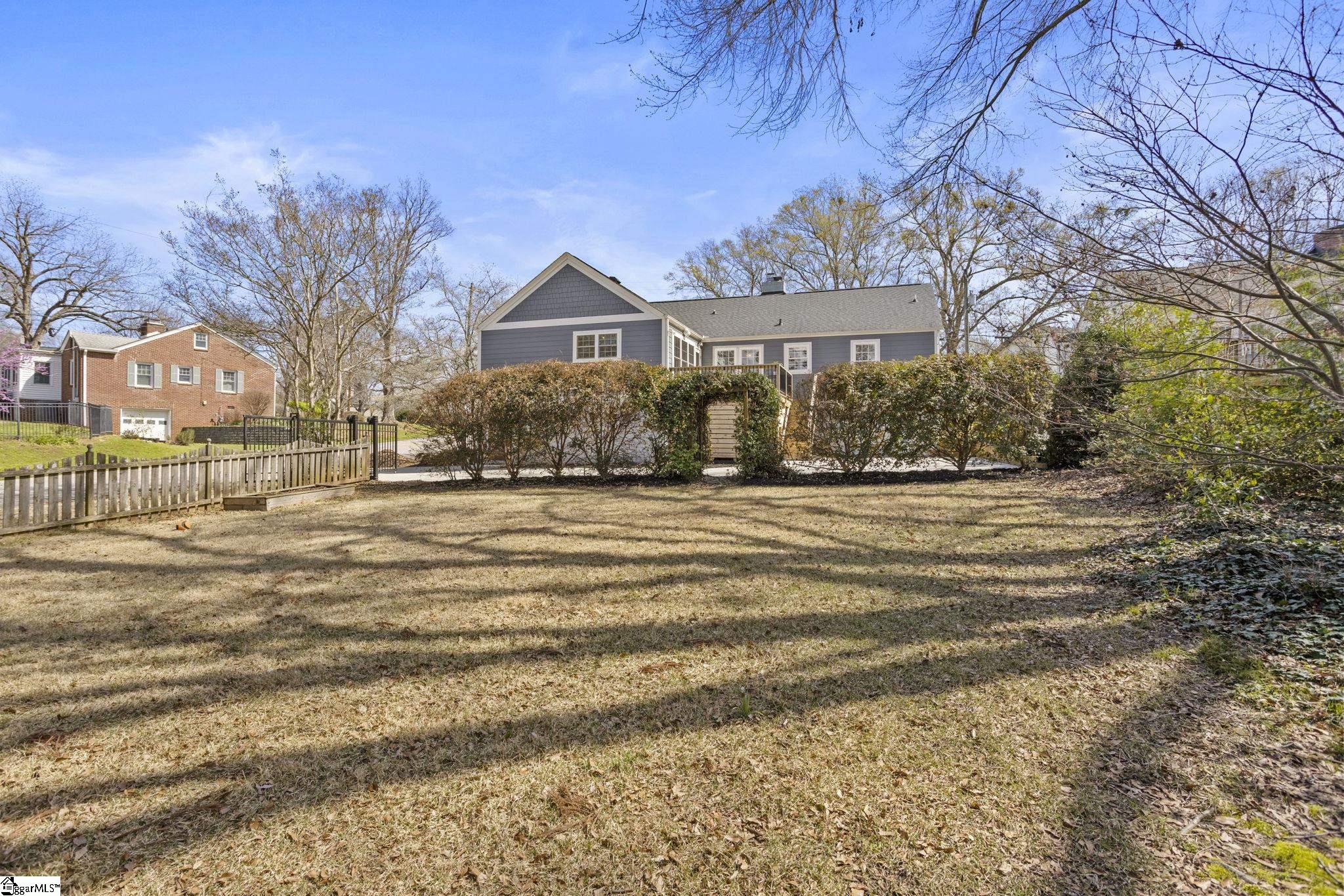 102 Rice Street Greenville, SC 29605 - Photo 28 of 39