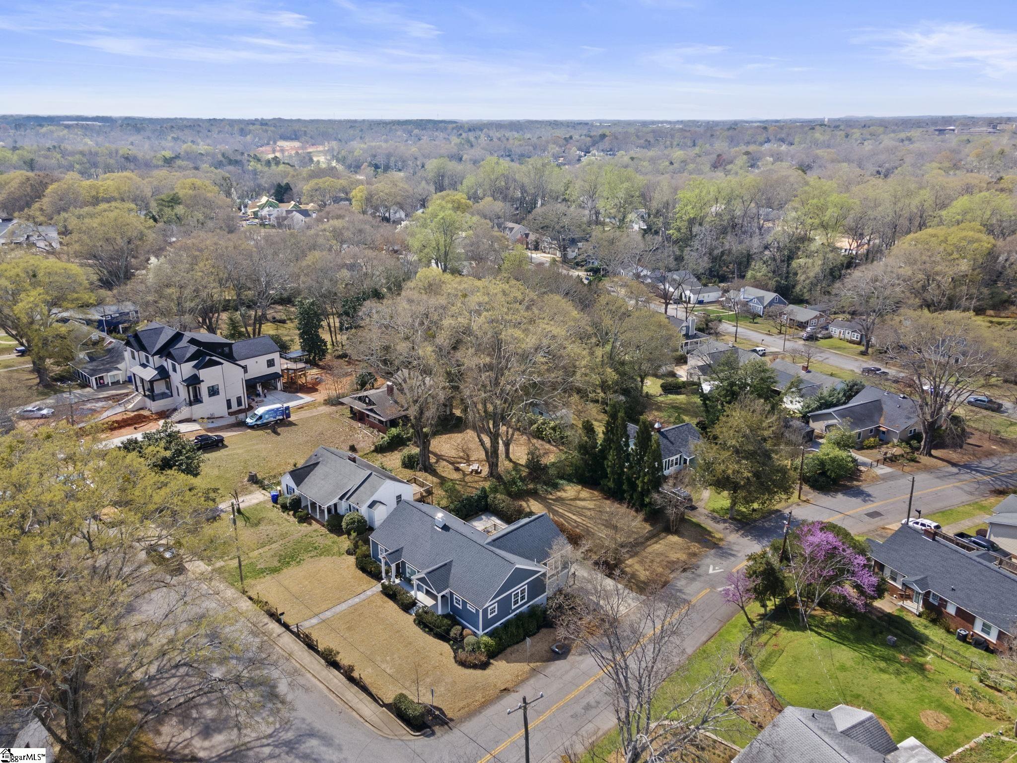102 Rice Street Greenville, SC 29605 - Photo 33 of 39