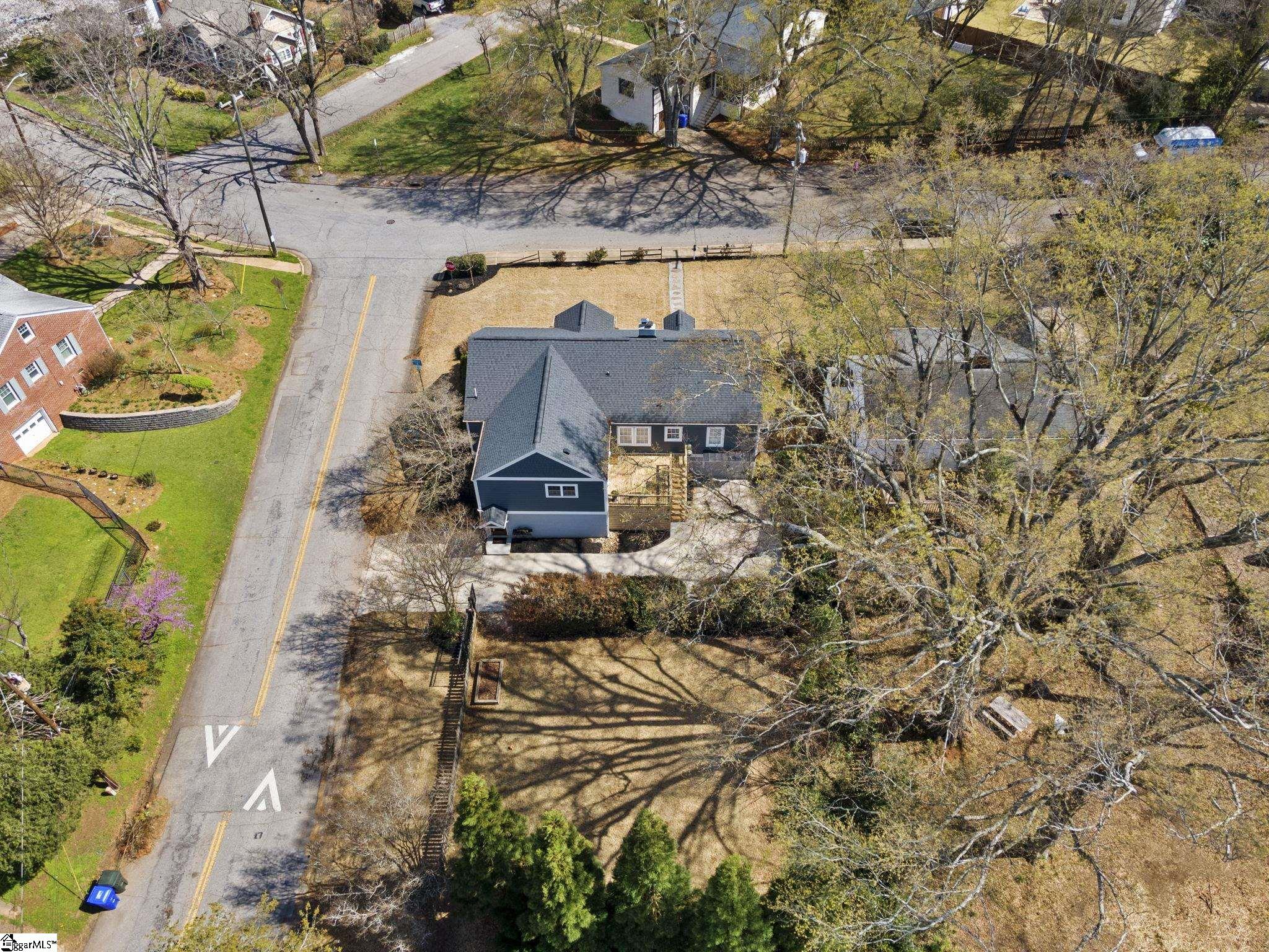 102 Rice Street Greenville, SC 29605 - Photo 35 of 39