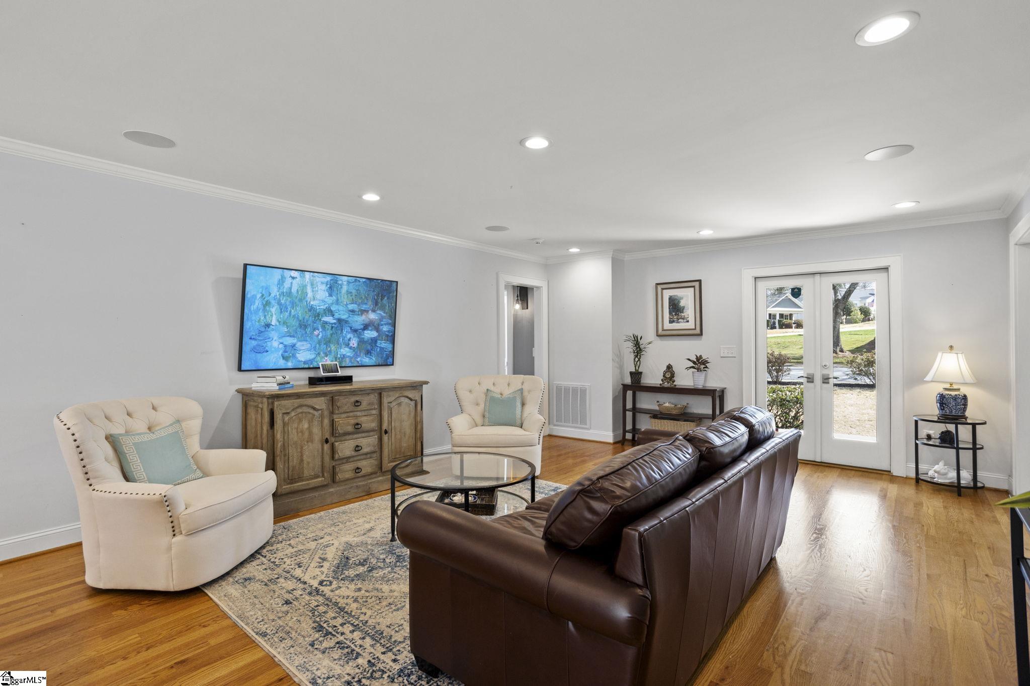 102 Rice Street Greenville, SC 29605 - Photo 4 of 39