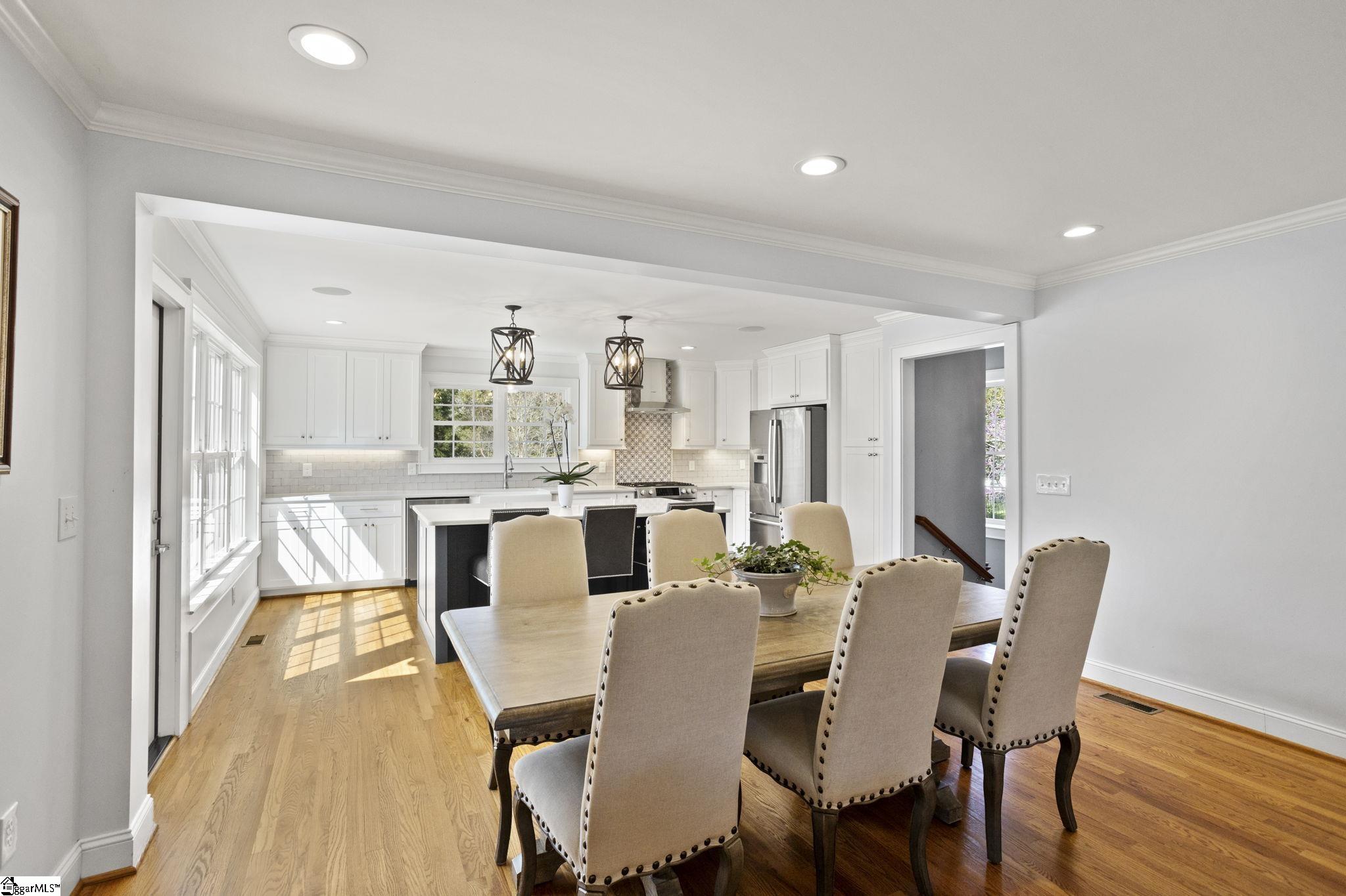 102 Rice Street Greenville, SC 29605 - Photo 6 of 39