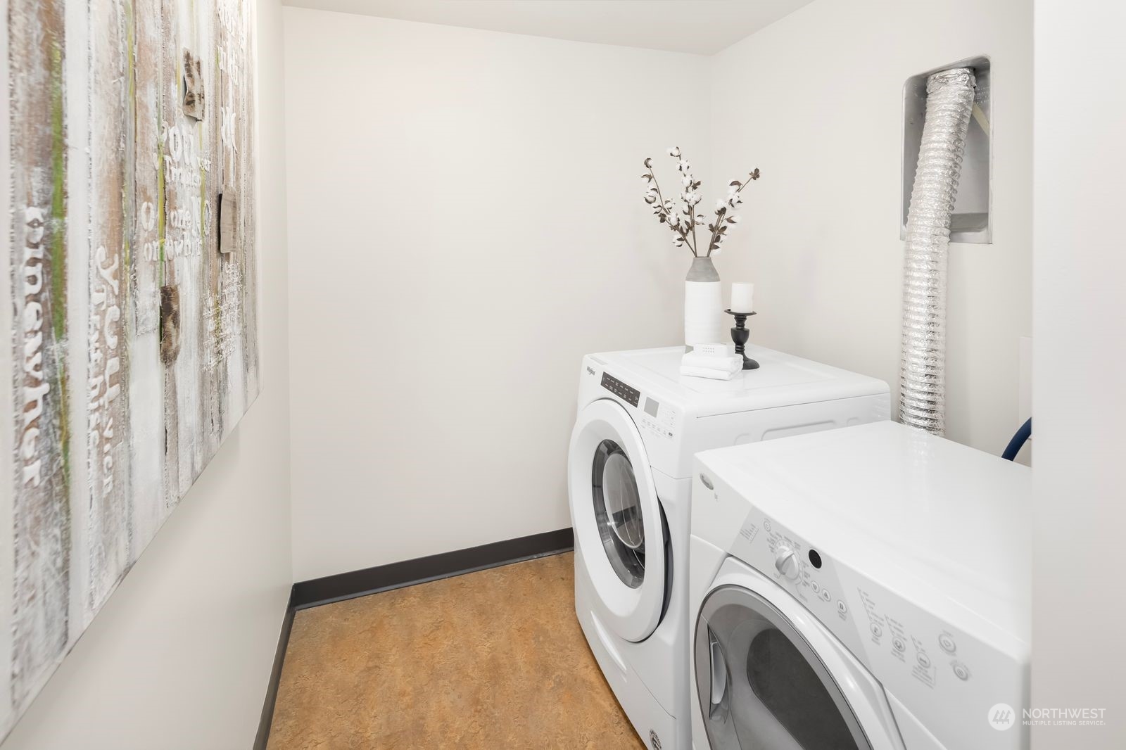 820 Blanchard Street, Unit 708 Seattle, WA 98121 - Photo 22 of 33 a utility room with dryer and washer