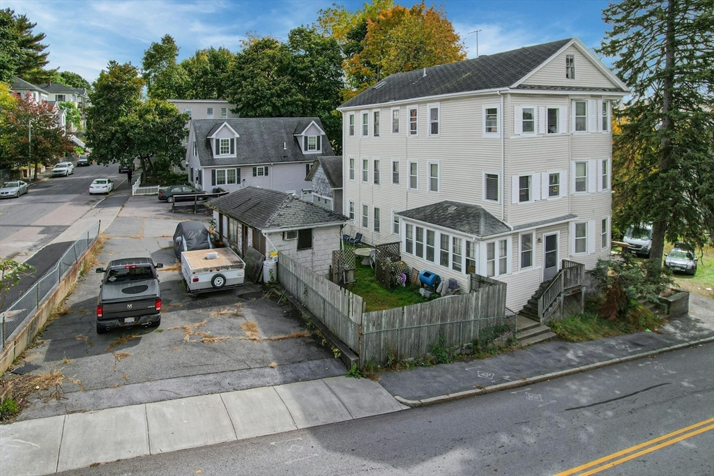 183 Vernon Street Worcester, MA 01607 - Photo 2 of 42 Gallery Image 2