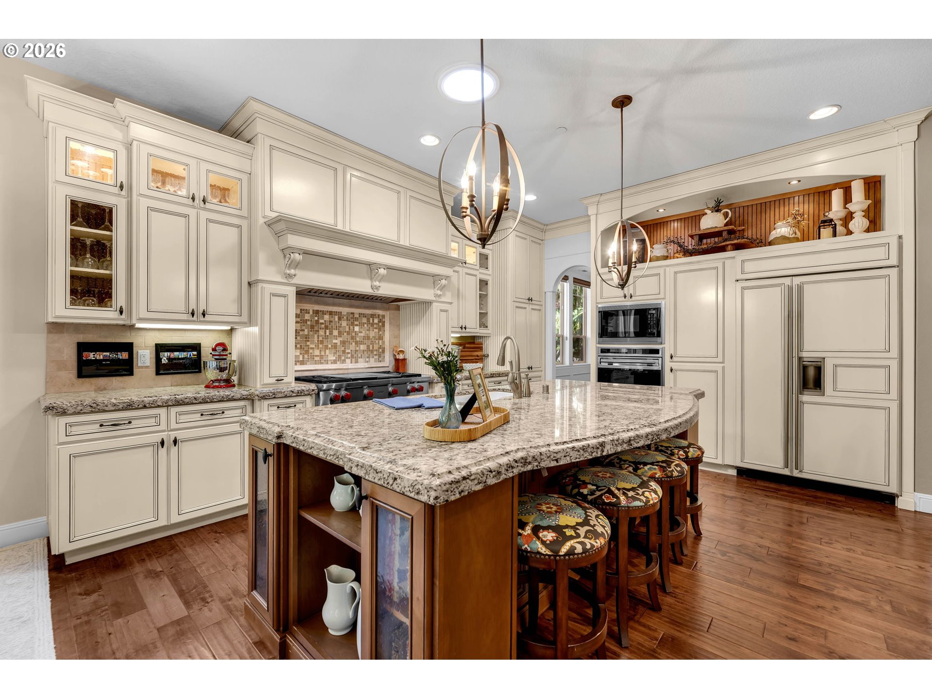 806 Northwest 35th Avenue Camas, WA 98607 - Photo 12 of 48 a kitchen with stainless steel appliances granite countertop a sink a stove and a refrigerator
