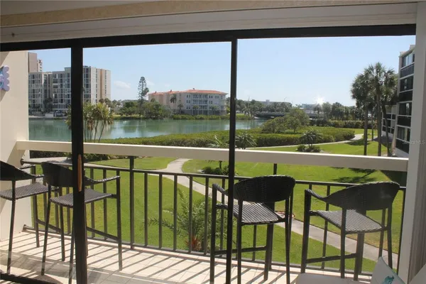 $2,100 | 7893 Sailboat Key Boulevard South, Unit 202, South Pasadena, FL 33707