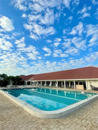 $2,100 | 7893 Sailboat Key Boulevard South, Unit 202, South Pasadena, FL 33707