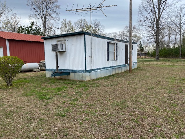 930 Half Pone Road Erin, TN 37061 - Photo 9 of 19 Gallery Image 9