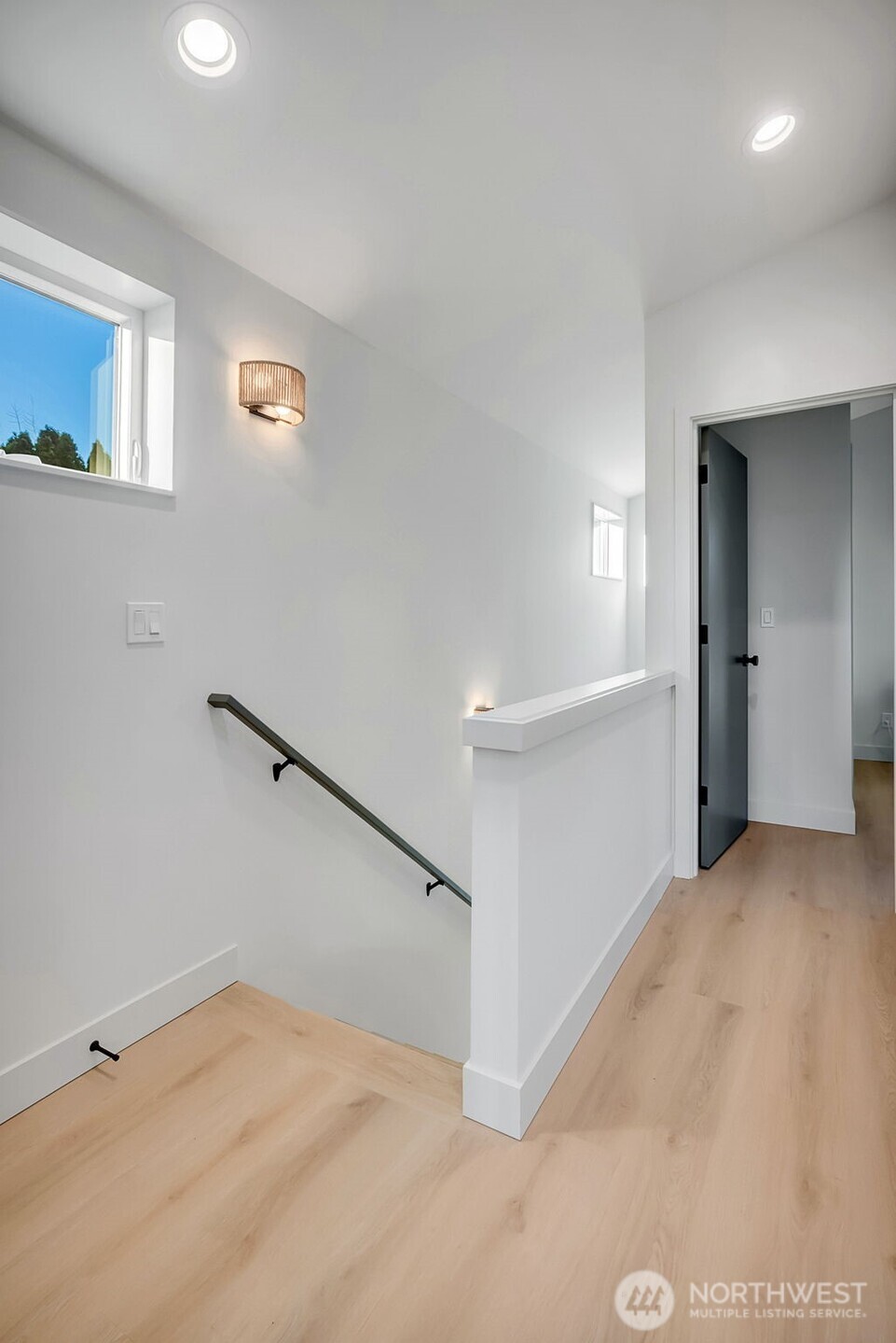 4411 South Holly Street Seattle, WA 98118 - Photo 19 of 36