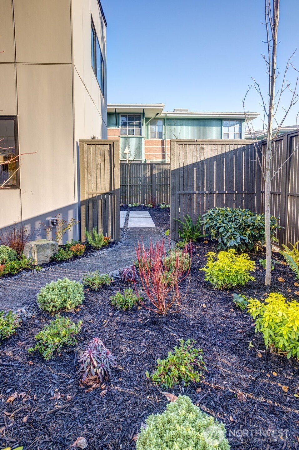 4411 South Holly Street Seattle, WA 98118 - Photo 31 of 36