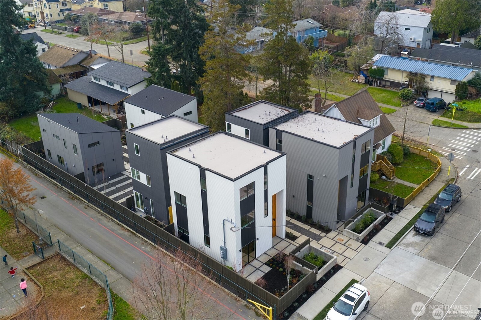 4411 South Holly Street Seattle, WA 98118 - Photo 33 of 36