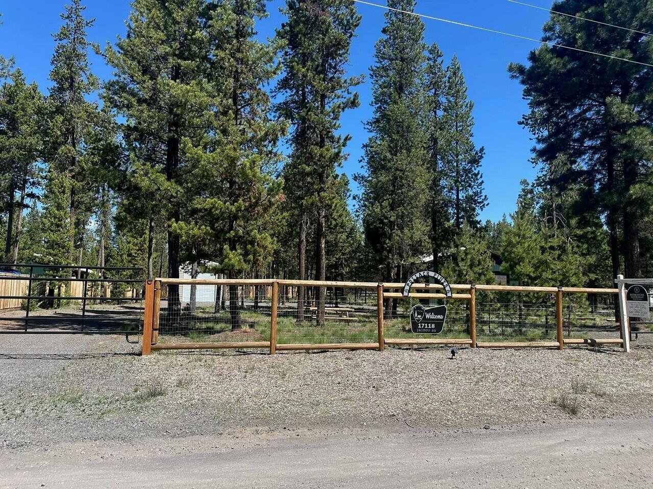 17118 Jacinto Road Bend, OR 97707 - Photo 32 of 35 27