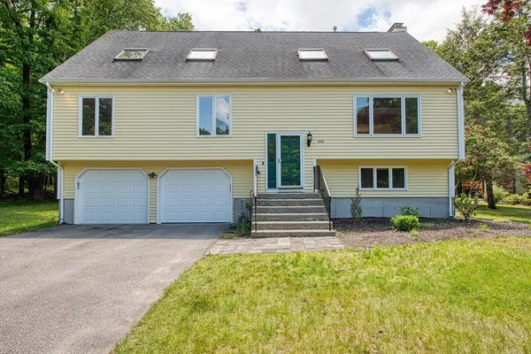 $950,000 | 160 Hampton Road, Sharon, MA 02067