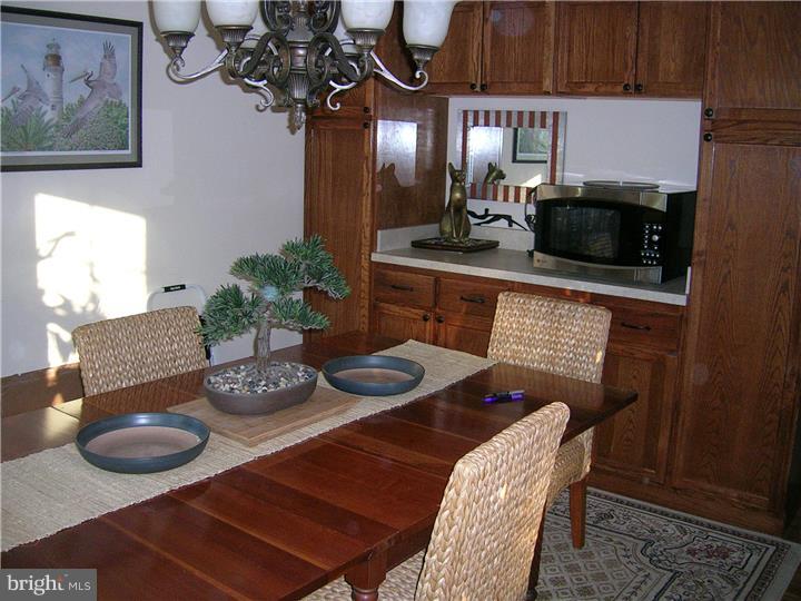 522 Paper Mill Road Oreland, PA 19075 - Photo 8 of 23 Gallery Image 8
