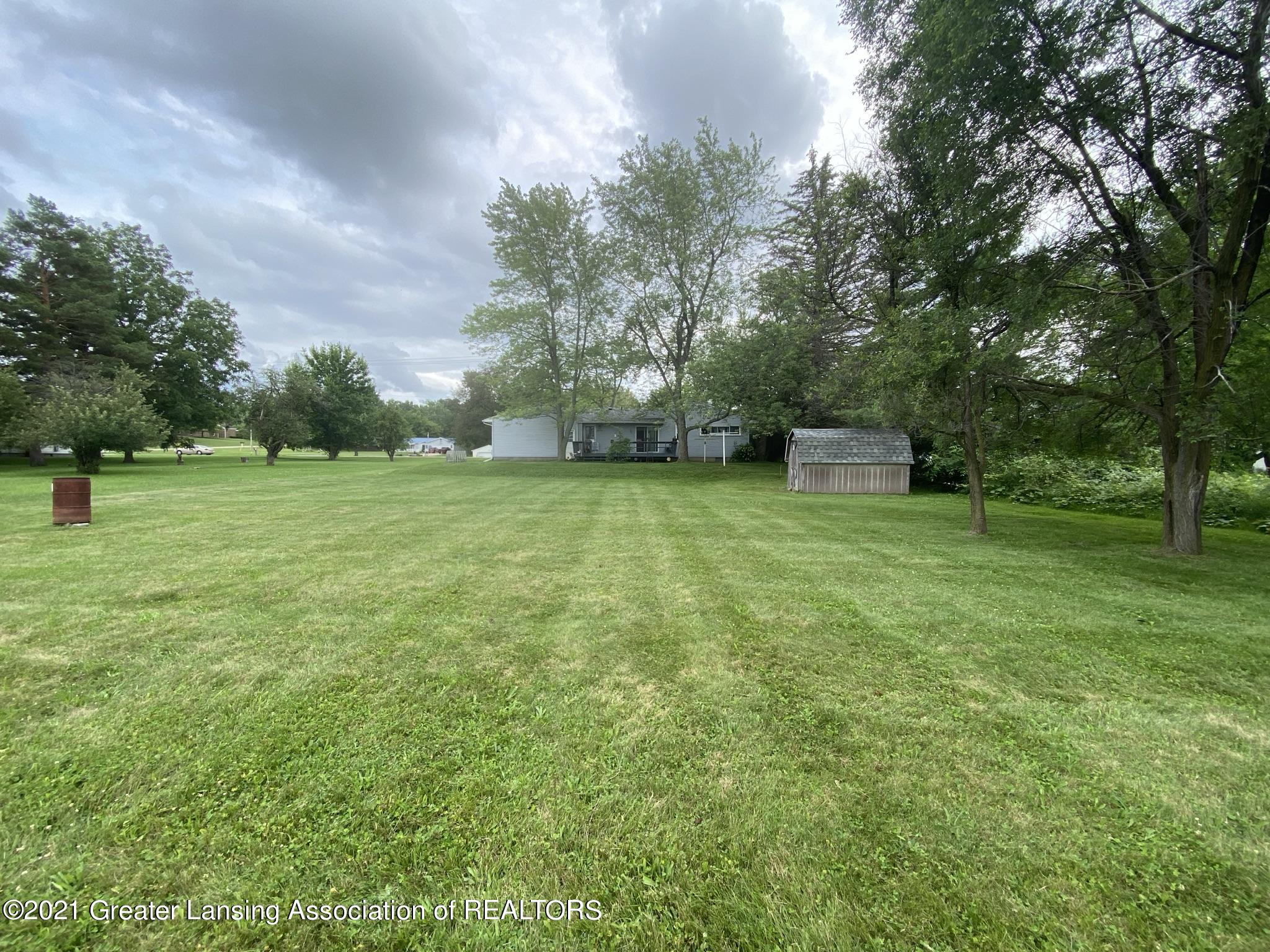 1467 East State Road Lansing, MI 48906 - Photo 34 of 35 IMG_5716