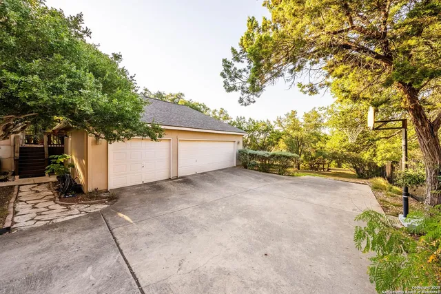 $770,000 | 9063 Schoenthal Road, San Antonio, TX 78266