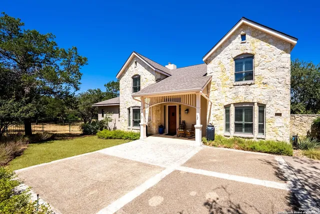 $770,000 | 9063 Schoenthal Road, San Antonio, TX 78266