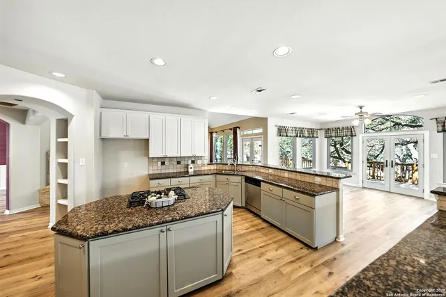 $770,000 | 9063 Schoenthal Road, San Antonio, TX 78266