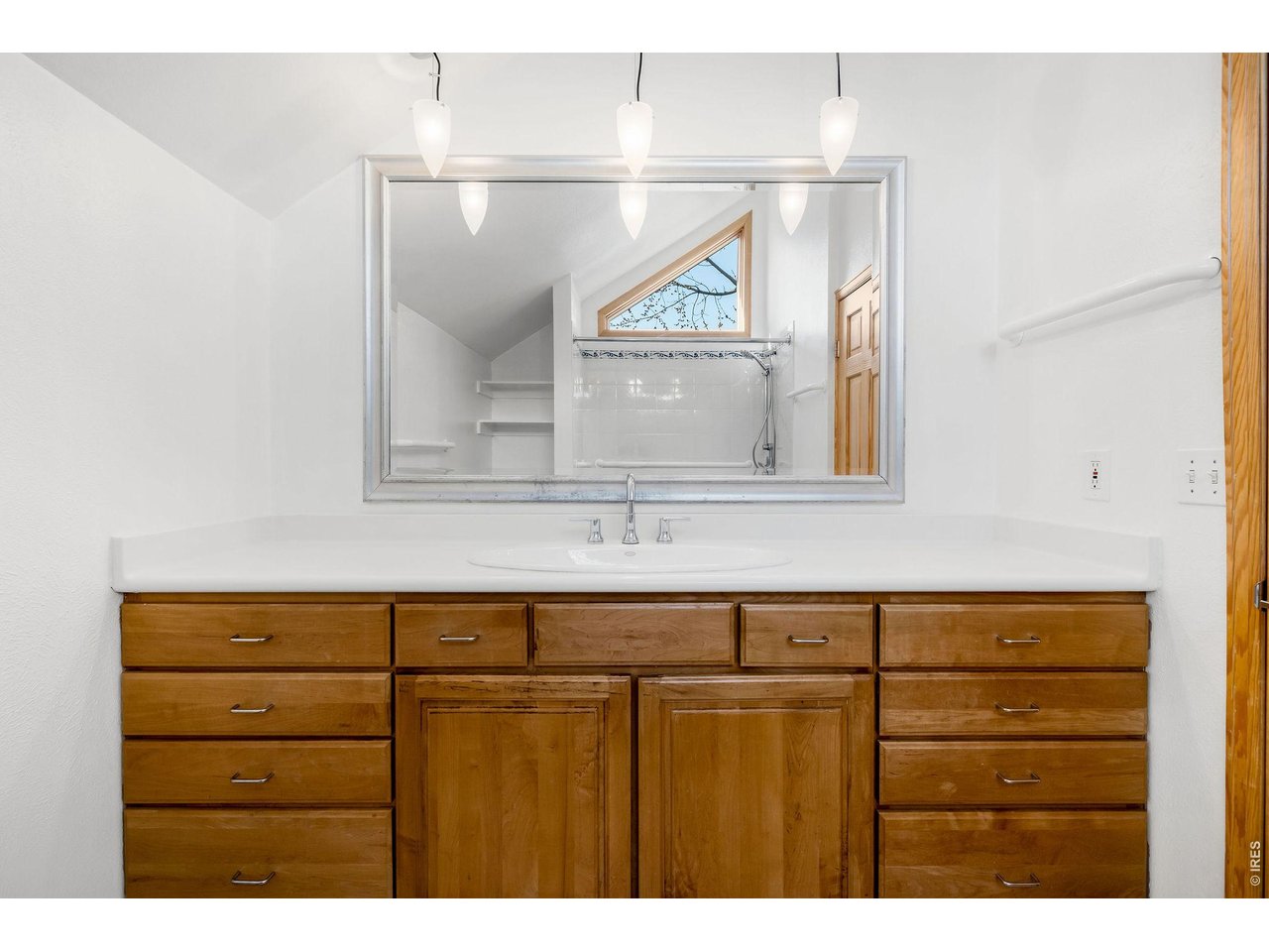 3616 Roundtree Court Boulder, CO 80304 - Photo 29 of 42 primary bathroom
