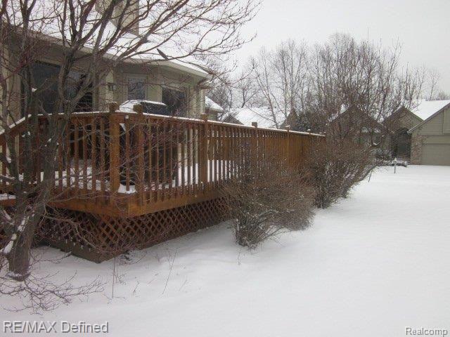 3161 Topview Court, Unit 49 Rochester, MI 48309 - Photo 23 of 24 Large Deck