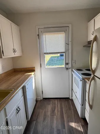 $1,000 | 3008 Stanford Road, Unit B, Panama City, FL 32405