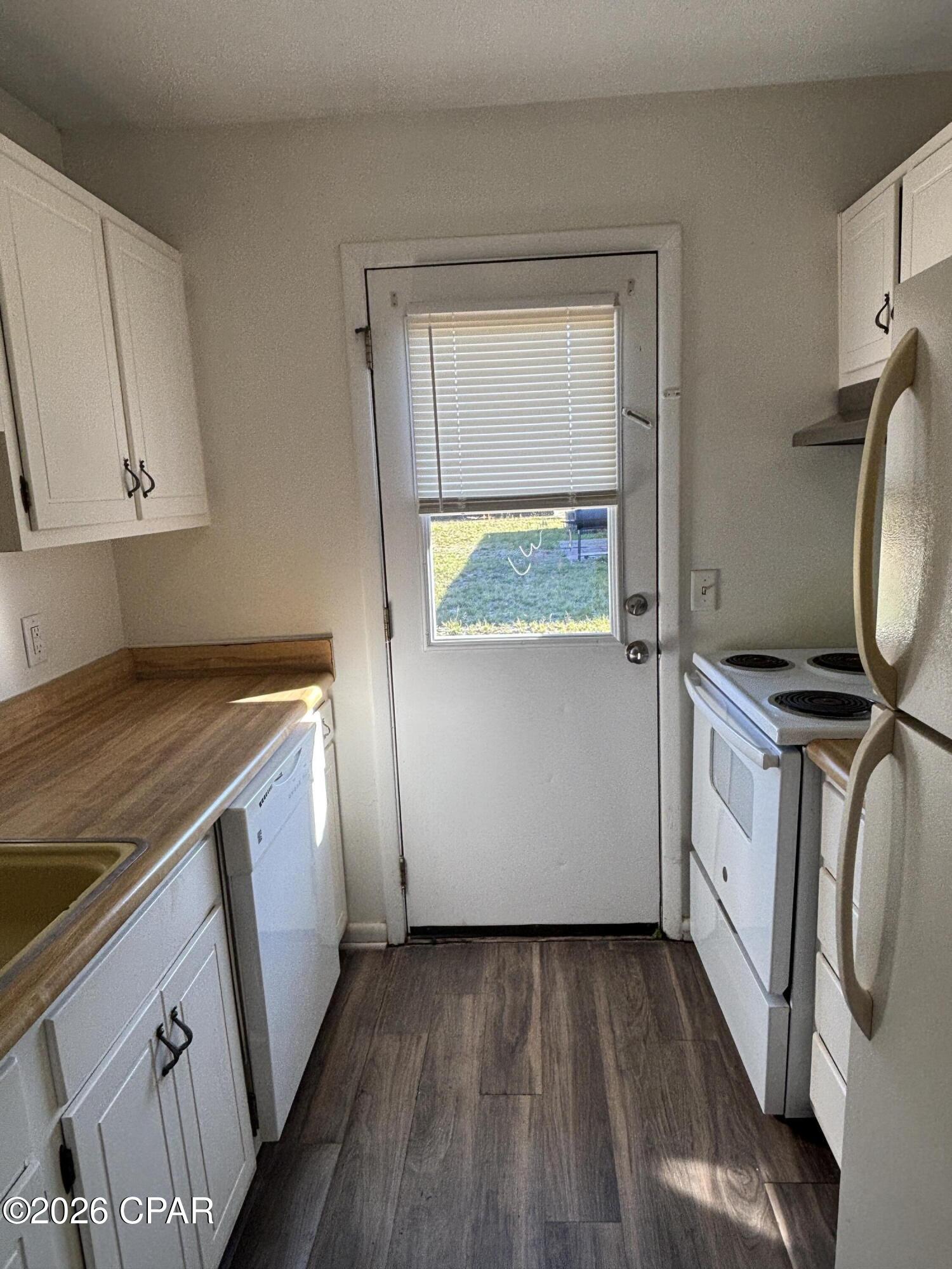 3008 Stanford Road, Unit B Panama City, FL 32405 - Photo 9 of 17