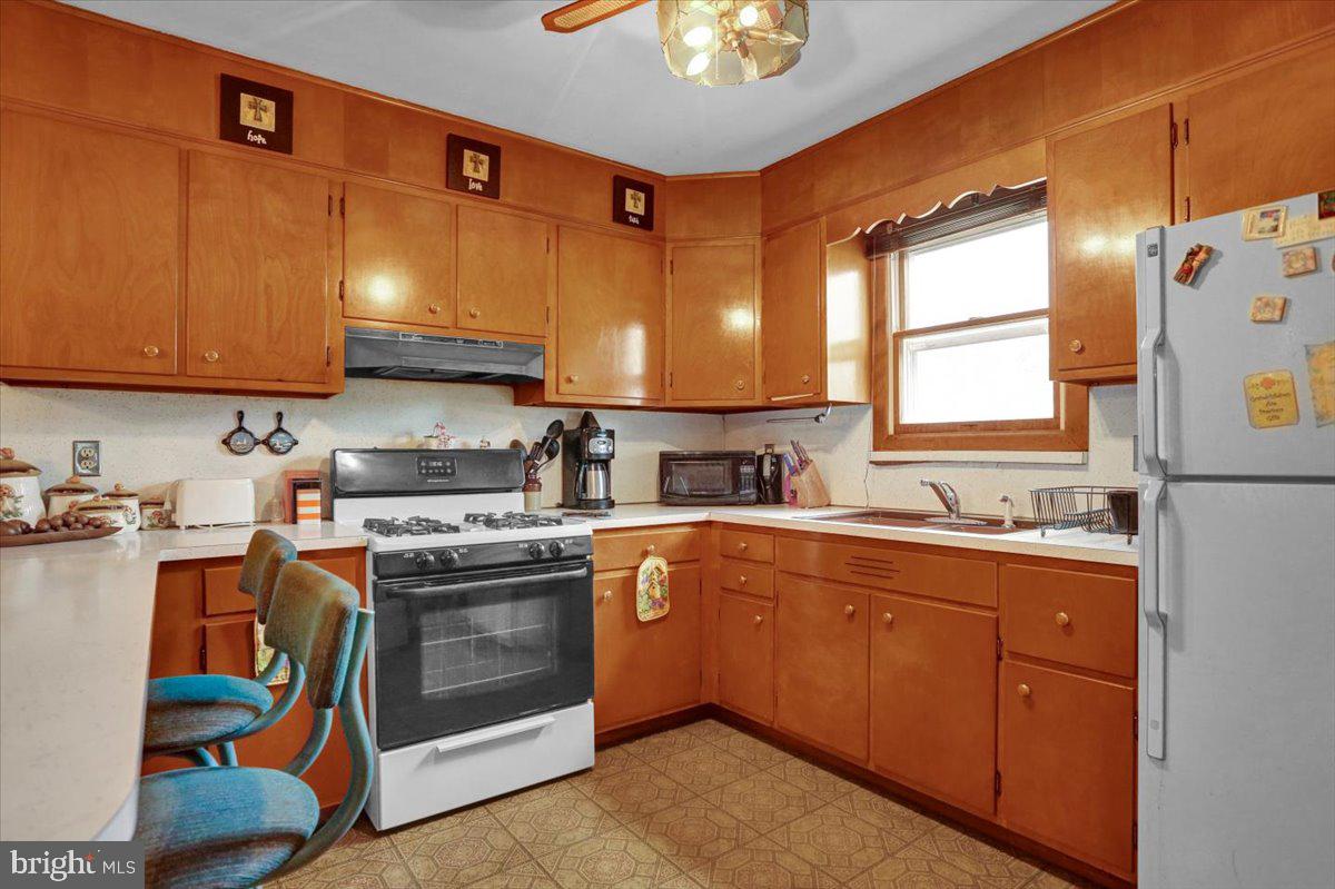 6 Ranor Court Reading, PA 19606 - Photo 6 of 27 Gallery Image 6