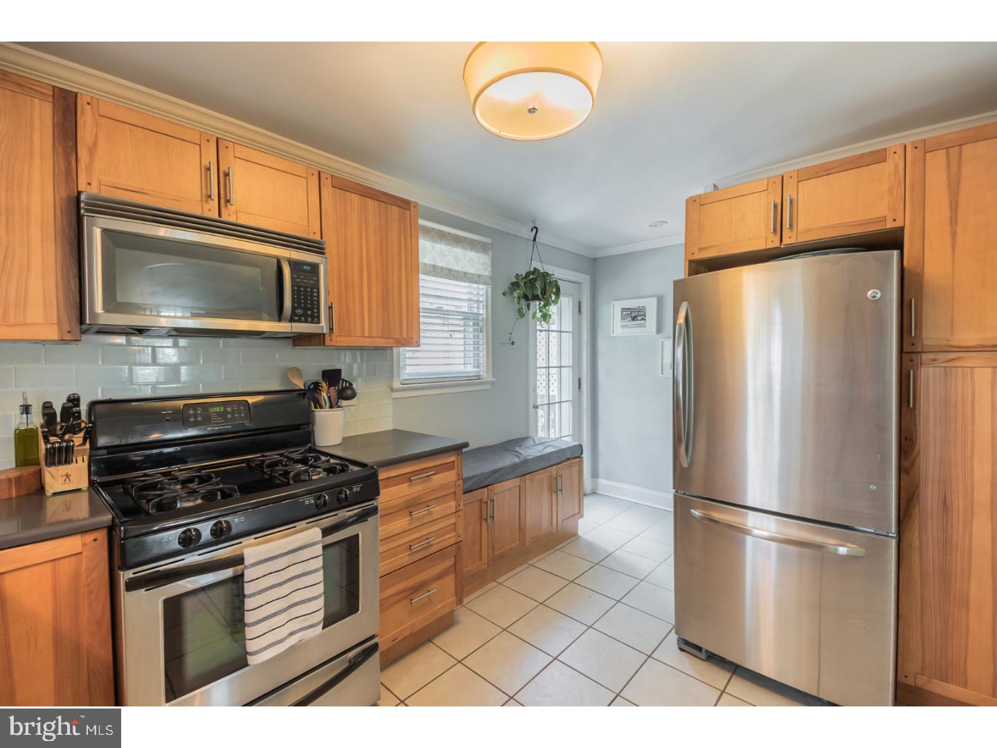 546 Overlook Road Philadelphia, PA 19128 - Photo 11 of 24