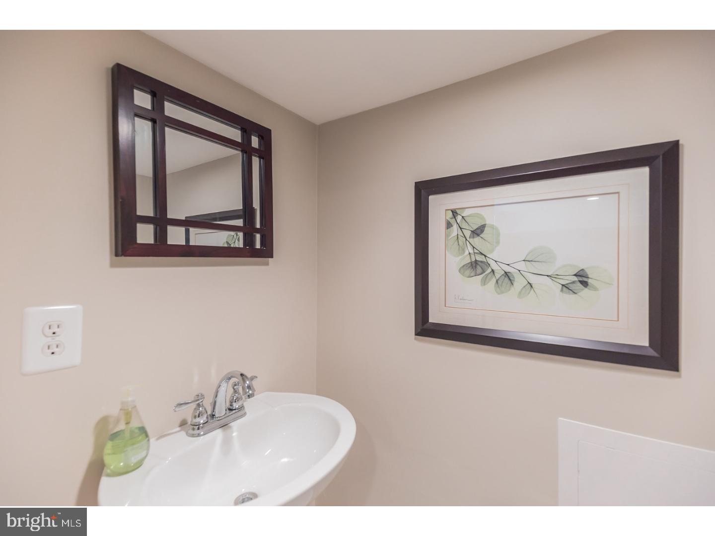 546 Overlook Road Philadelphia, PA 19128 - Photo 19 of 24