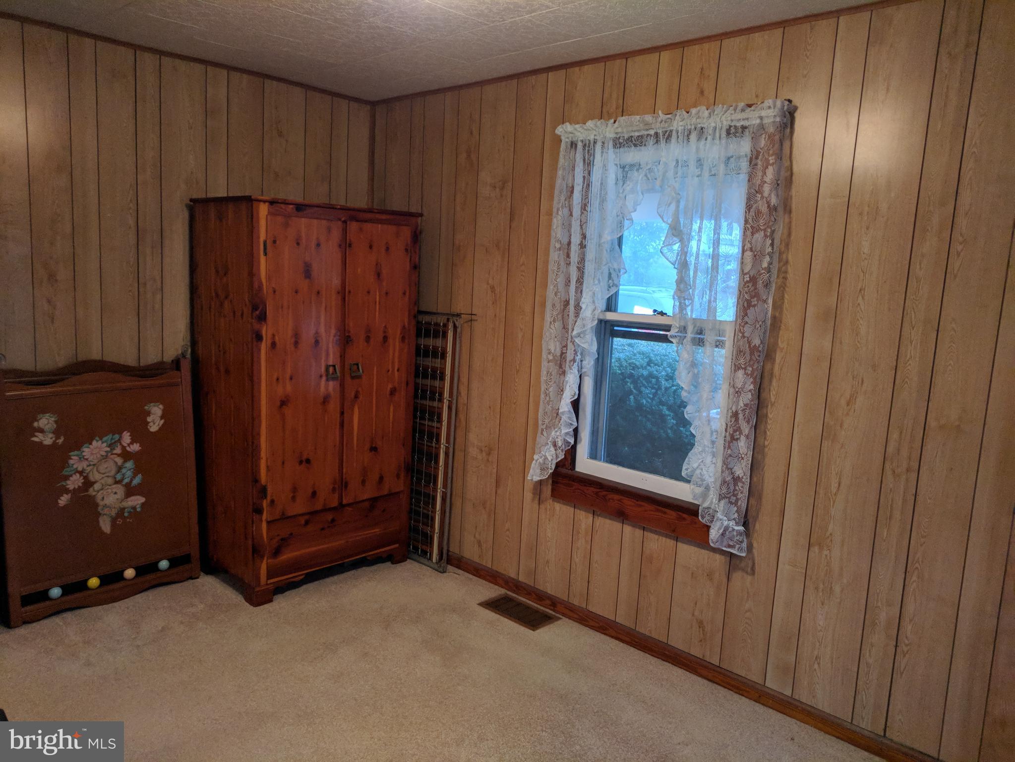 407 Chestnut Street Delta, PA 17314 - Photo 21 of 29 Bedroom 2