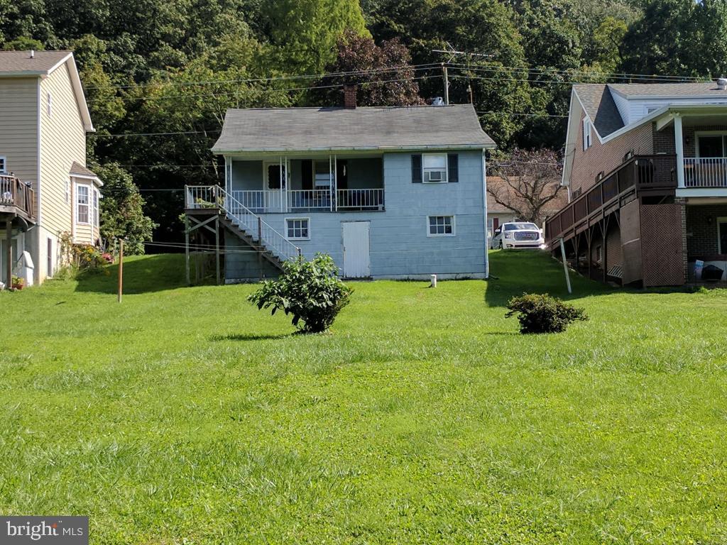 407 Chestnut Street Delta, PA 17314 - Photo 28 of 29 Rear View